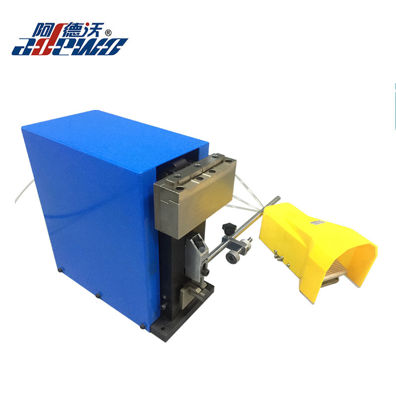 Pneumatic Steel Rule Bridging and Lipping Machine